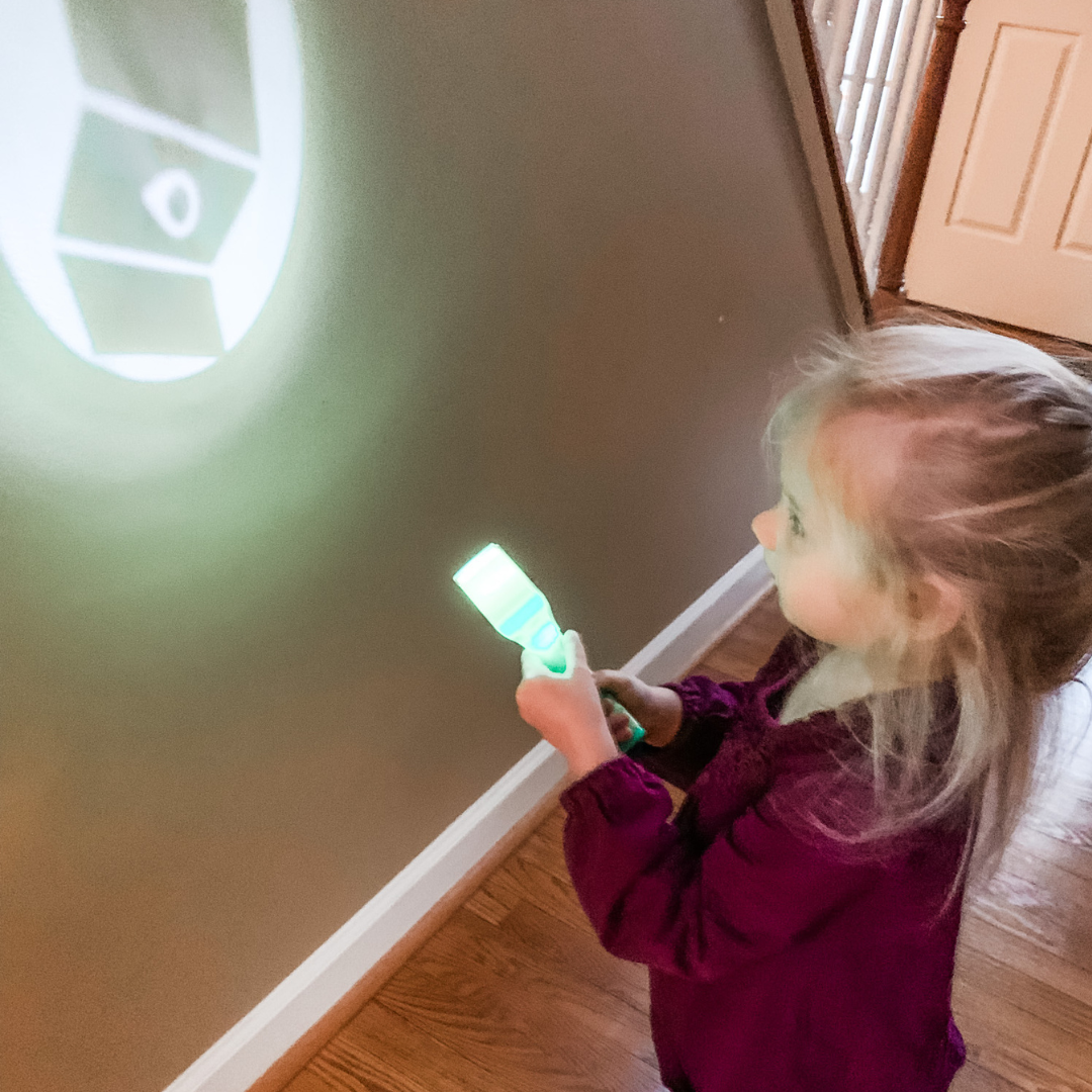 Camping-Themed Wall Projector